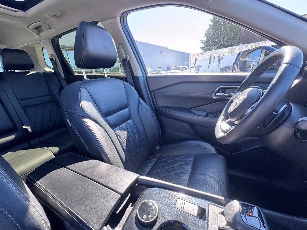 Used 2023 Nissan Rogue Platinum w/ Platinum Premium Package AWD/4WD image 20