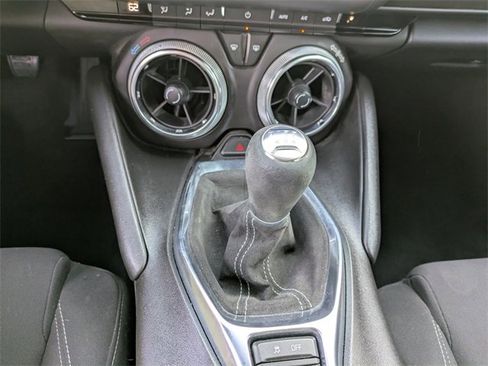 Used 2021 Chevrolet Camaro LT w/ 1LE Track Performance Package image 20