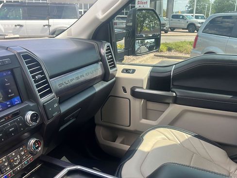 Used 2020 Ford F350 Limited AWD/4WD image 17