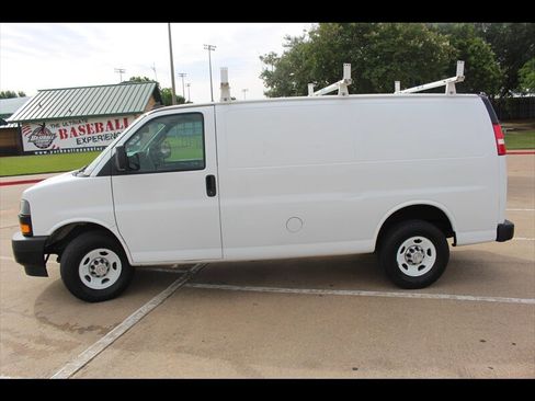 Used 2020 Chevrolet Express 2500 w/ Driver Convenience Package RWD image 2