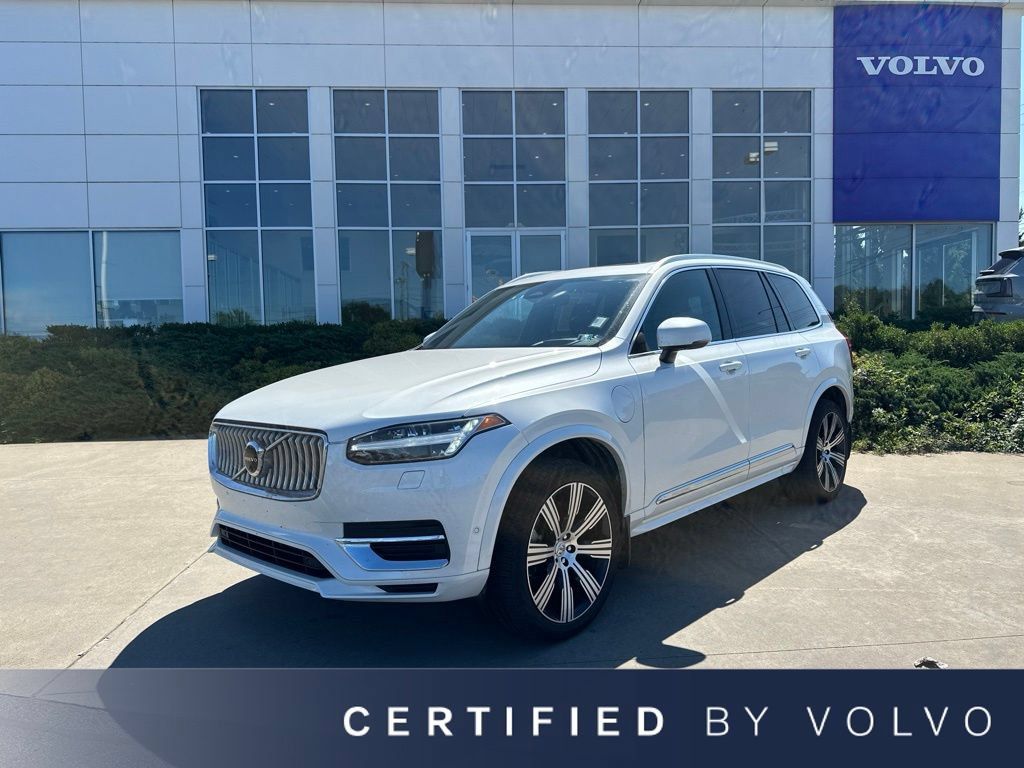 Used 2024 Volvo XC90 T8 Ultimate w/ Protection Package Premier AWD/4WD image 1