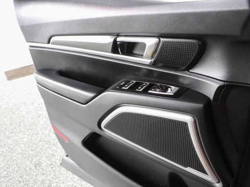Used 2022 Kia Telluride S FWD image 22