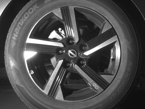 Used 2025 Nissan Sentra SV image 15