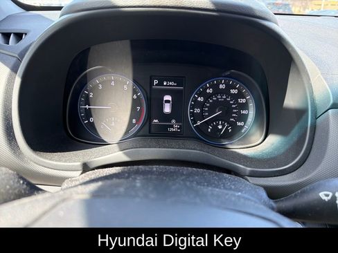 Certified 2023 Hyundai Kona SEL w/ Convenience Package image 16