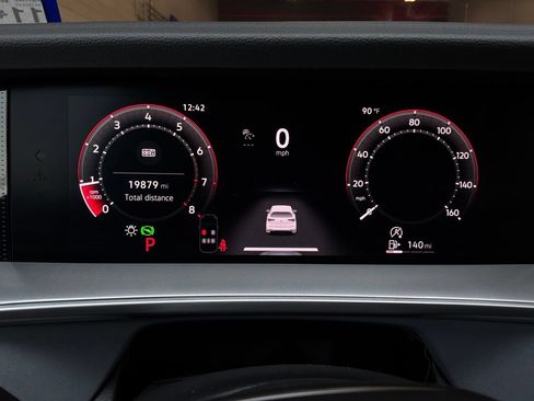Used 2026 Volkswagen Tiguan SE FWD image 40