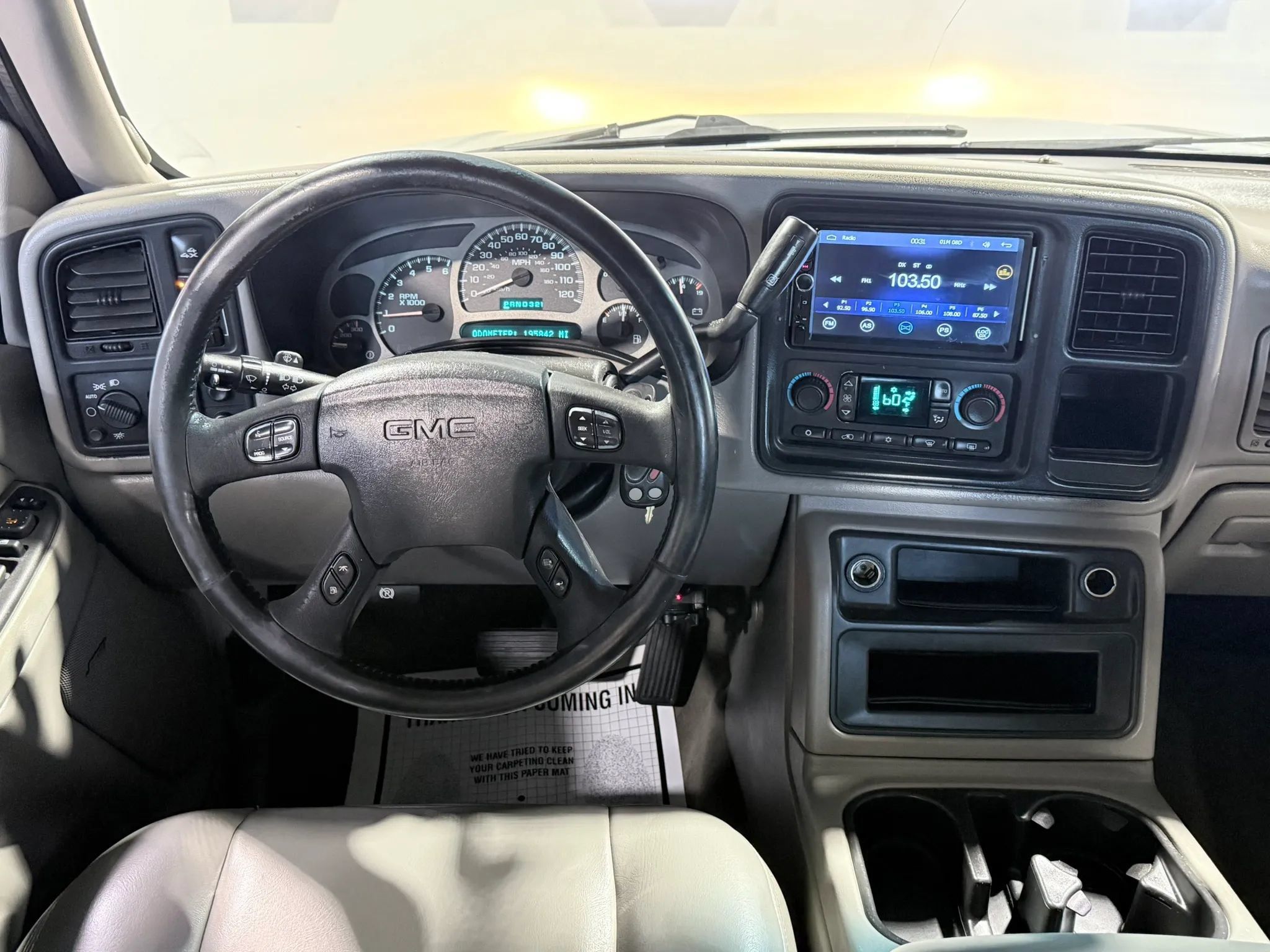 Used 2004 GMC Sierra 2500 SLT w/ Heavy-Duty Power Package AWD/4WD image 10