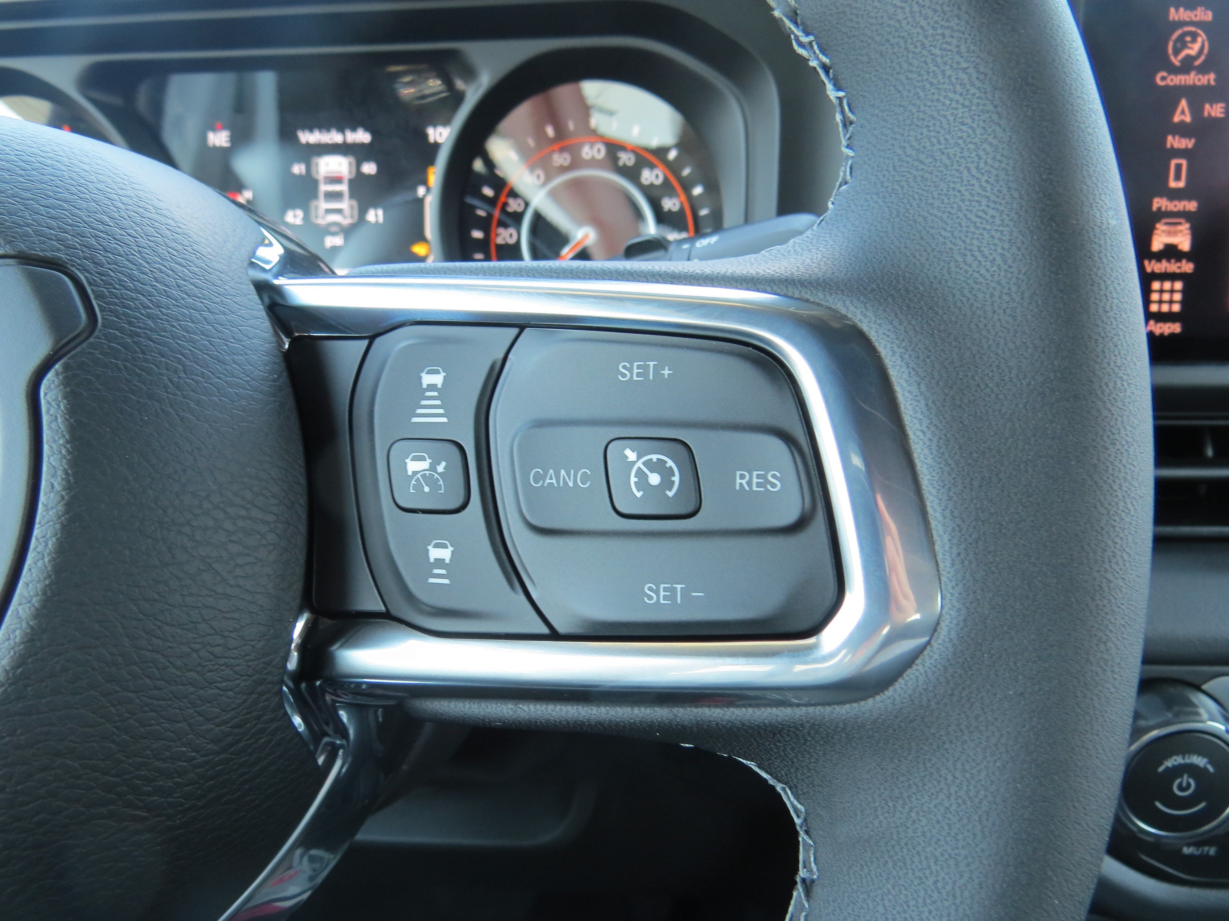 New 2026 Jeep Wrangler Unlimited Sahara AWD/4WD image 20