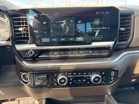 Used 2022 GMC Sierra 1500 SLT w/ SLT Convenience Package image 30