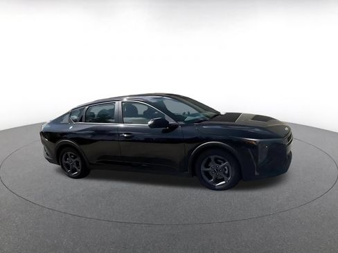 Used 2025 Kia K4 FWD image 2