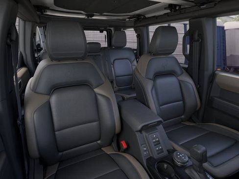 New 2026 Ford Bronco Big Bend w/ Black Diamond Package AWD/4WD image 10
