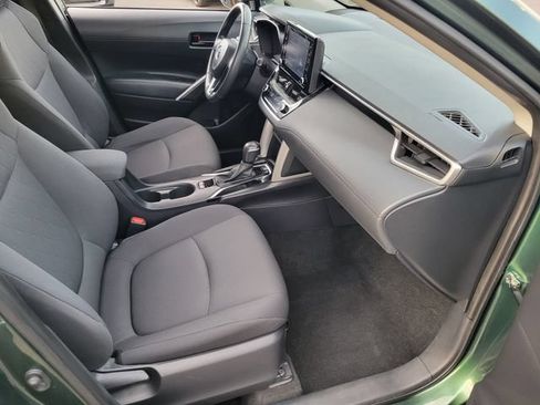Used 2022 Toyota Corolla Cross LE FWD image 17