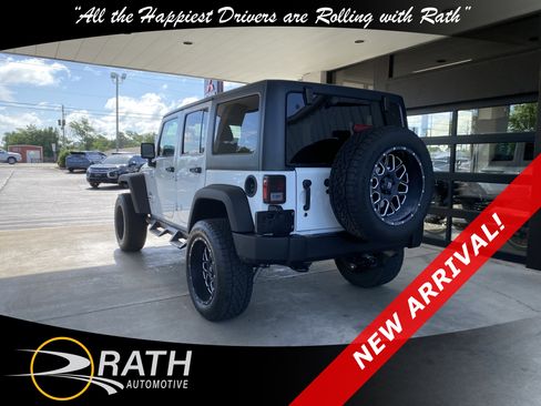 Used 2018 Jeep Wrangler Unlimited Sport S AWD/4WD image 8