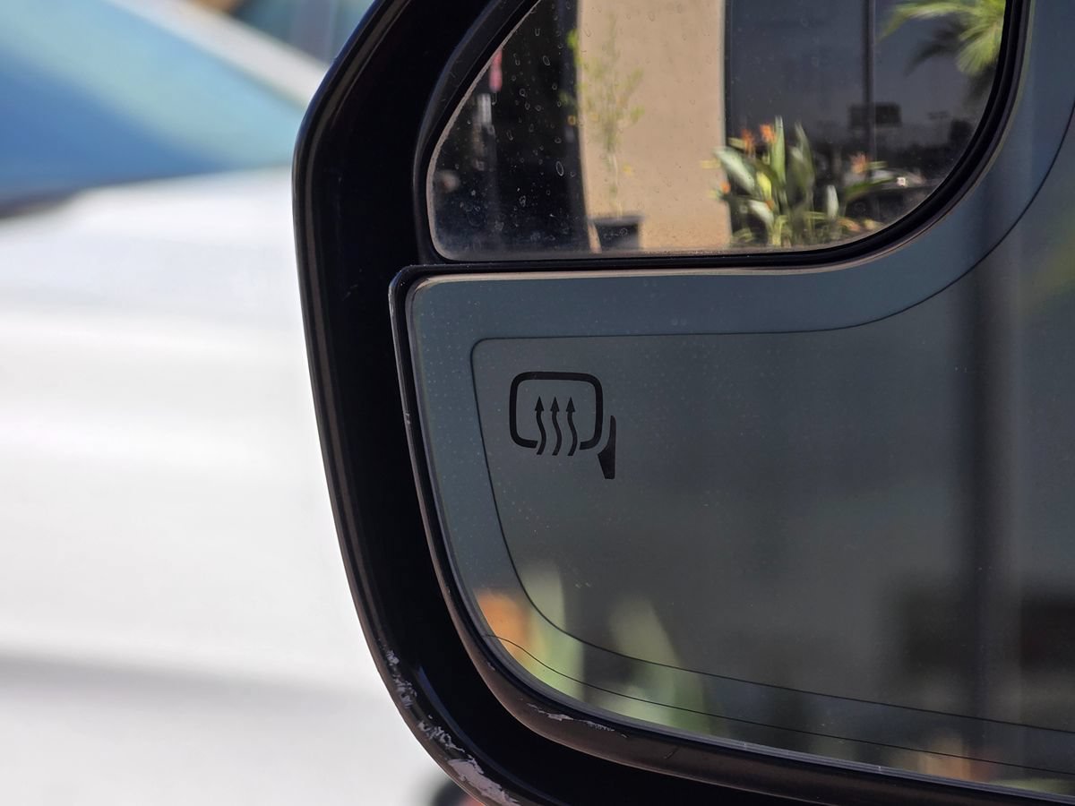 Used 2014 Ford Fusion Titanium FWD image 31
