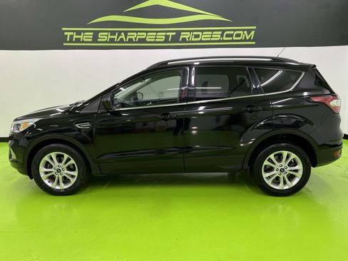 Used 2018 Ford Escape SE FWD image 6
