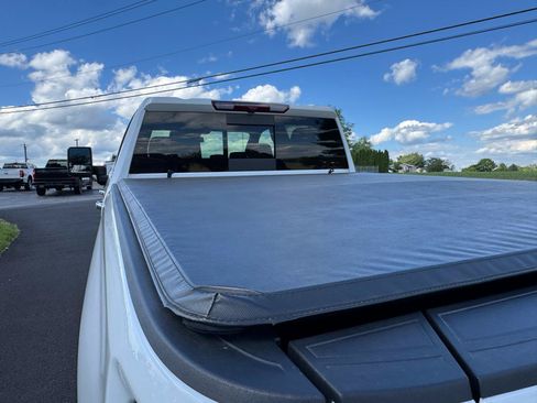 Used 2024 Chevrolet Silverado 2500 LTZ w/ LTZ Convenience Package AWD/4WD image 31