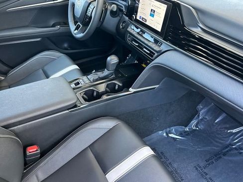 Used 2025 Toyota Camry SE w/ Convenience Package FWD image 17