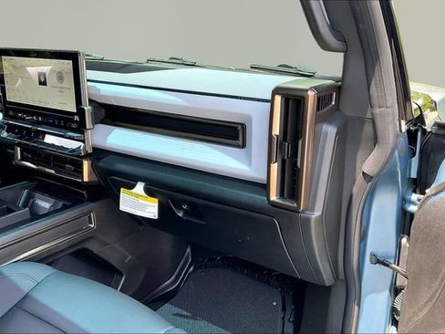 Used 2024 GMC Hummer EV 3X w/ Omega Edition AWD/4WD image 18