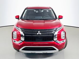 Used 2024 Mitsubishi Outlander SE video 2