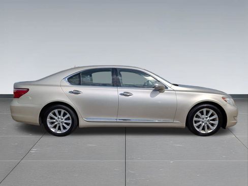 Used 2012 Lexus LS 460 AWD w/ Comfort Pkg image 6