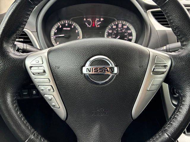 Used 2015 Nissan Sentra SR FWD image 40