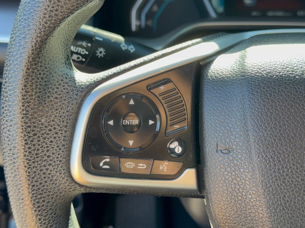 Used 2018 Honda Civic EX image 18
