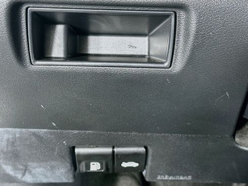 Used 2024 Nissan Versa SR w/ Trunk Package FWD image 17
