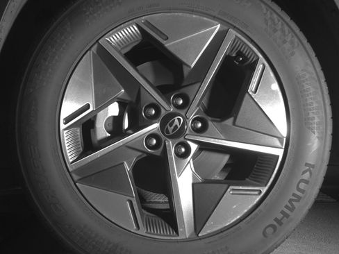 Used 2025 Hyundai Tucson SEL image 12