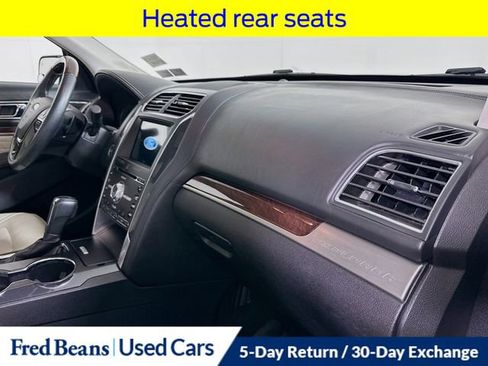 Certified 2017 Ford Explorer Platinum image 37