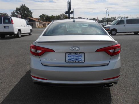 Used 2017 Hyundai Sonata SE FWD image 7