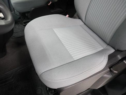 Used 2015 Ford Transit 350 XLT image 9