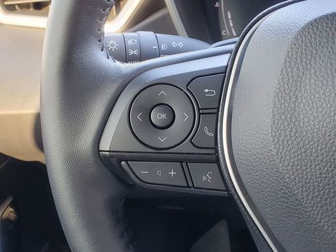 Used 2025 Toyota Corolla XSE image 18