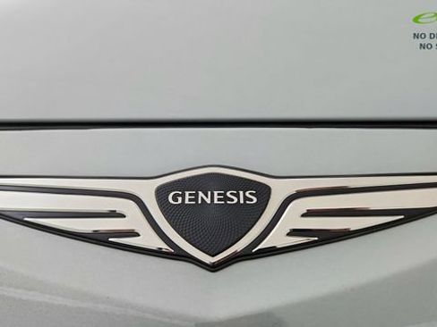Used 2025 Genesis GV80 3.5T e-SC AWD/4WD image 16
