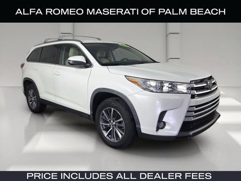 Used 2019 Toyota Highlander XLE FWD image 1