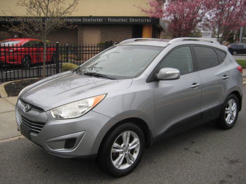 Used 2012 Hyundai Tucson GLS image 1