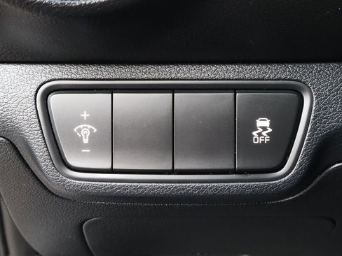 Used 2023 Kia Forte LXS image 15