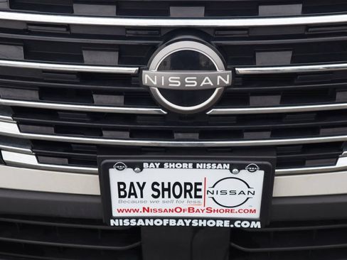 Certified 2025 Nissan Rogue SV AWD/4WD image 32