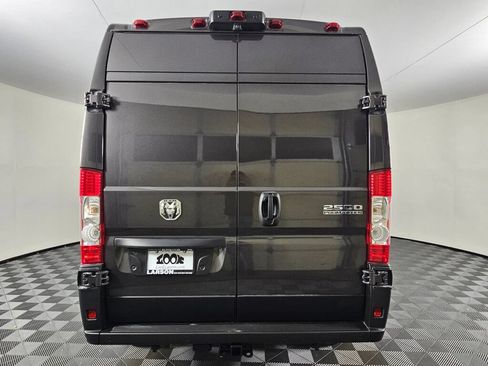 New 2026 RAM ProMaster 2500 w/ Quick Order Package 22G SLT FWD image 4