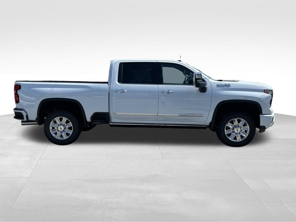New 2026 Chevrolet Silverado 2500 High Country w/ High Country Premium Package AWD/4WD image 2