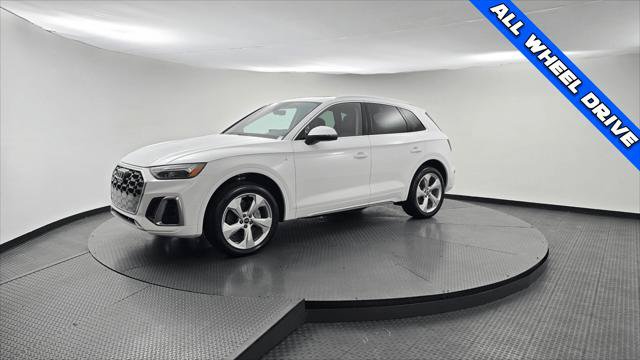 Used 2023 Audi Q5 2.0T Premium Plus w/ Premium Plus Package AWD/4WD image 2