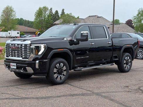 New 2026 GMC Sierra 3500 Denali w/ Denali Reserve Package AWD/4WD image 5
