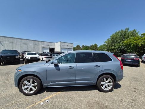 Used 2023 Volvo XC90 B5 Core AWD/4WD image 8