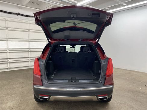 Used 2017 Cadillac XT5 Platinum image 30