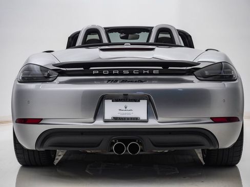 Used 2024 Porsche 718 Boxster RWD image 10