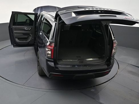 Used 2024 Chevrolet Suburban RST w/ Luxury Package RWD image 33