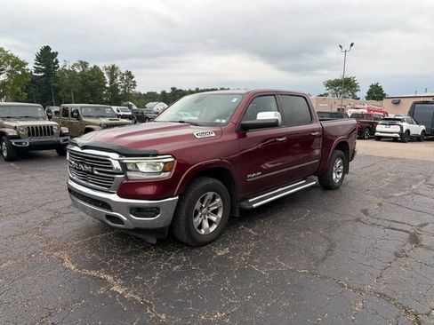 Used 2019 RAM 1500 Laramie AWD/4WD image 4