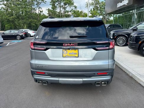 Used 2025 GMC Acadia Elevation FWD image 10