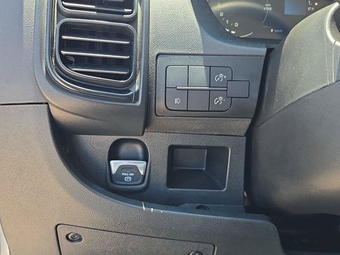 Used 2025 RAM ProMaster 2500 w/ U-Haul Equipment Group FWD image 21