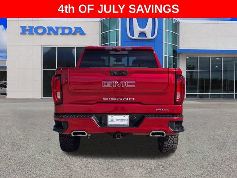 Used 2025 GMC Sierra 1500 AT4 w/ AT4 Premium Package AWD/4WD image 4