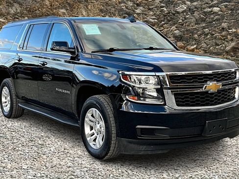 Used 2020 Chevrolet Suburban LS image 8