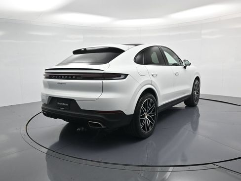Certified 2026 Porsche Cayenne Coupe AWD/4WD image 30